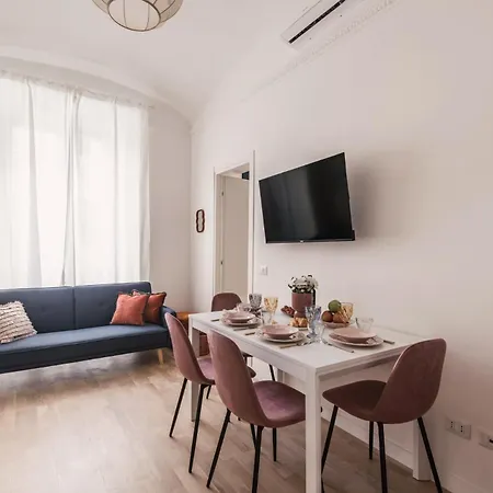 아파트 The Rent - Modern Two-bedroom Near Termini 로마