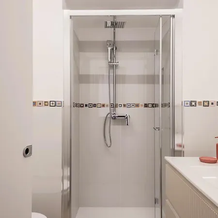아파트 The Rent - Modern Two-bedroom Near Termini